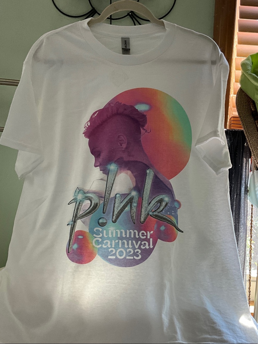 Gildan White Tee with Pink Summer Carnival 2023 Graphic Sz L